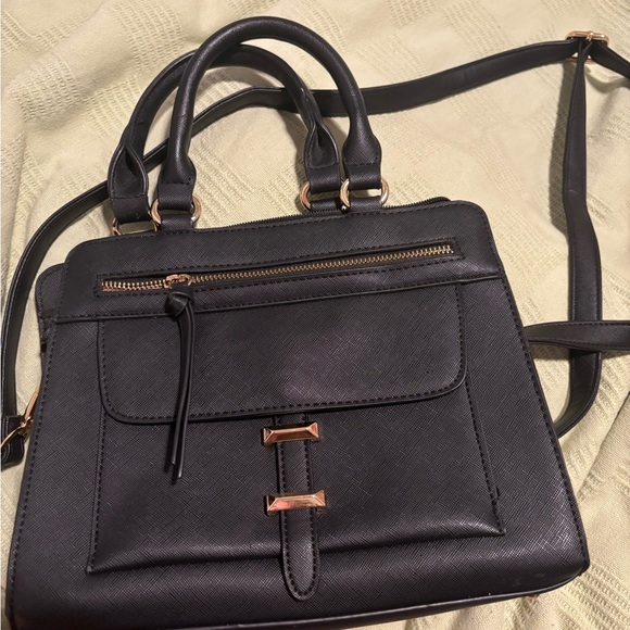 Handbags - Elegant Black Handbag